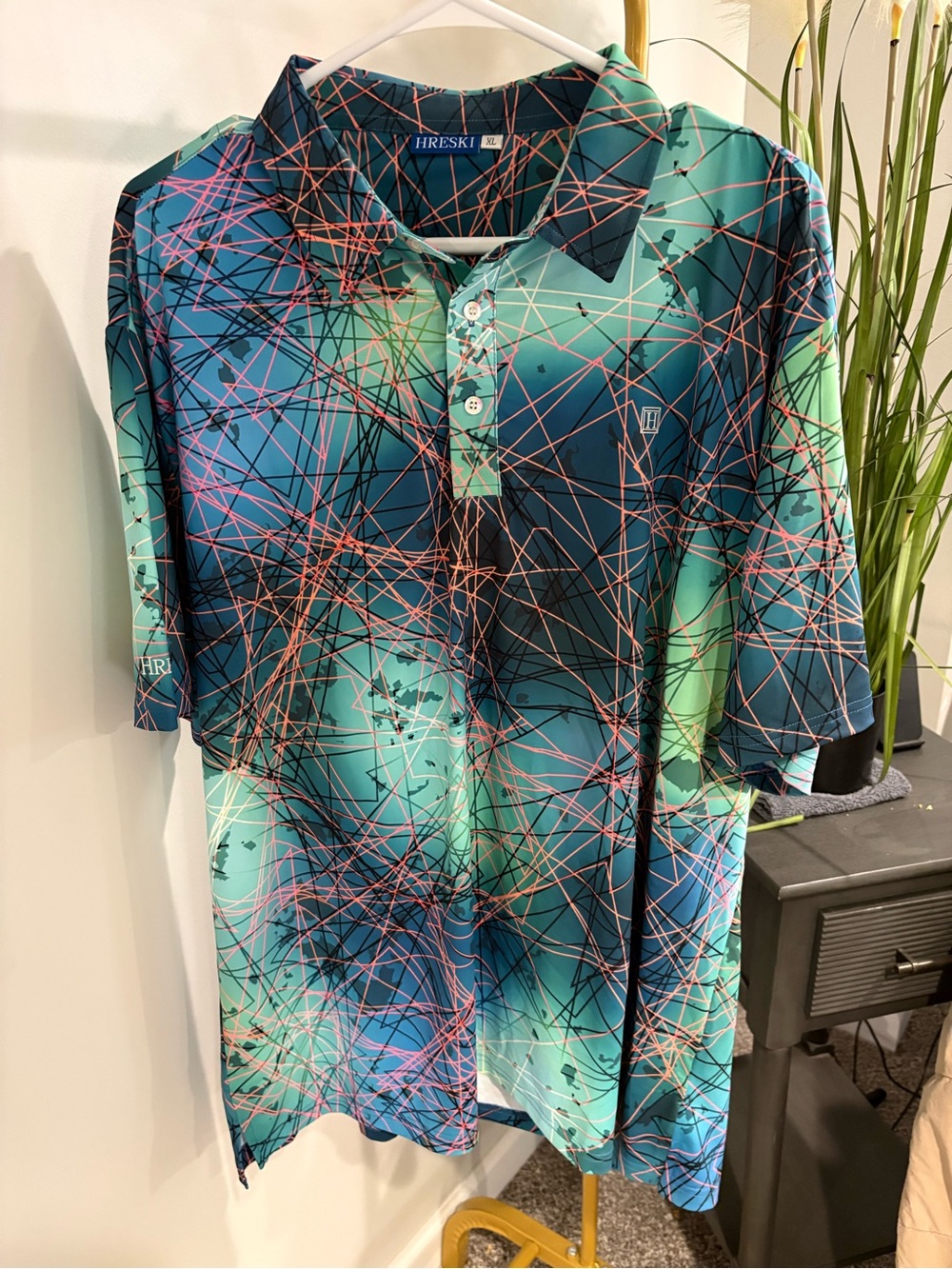 Hreski Men's Teal Abstract-Print Golf Shirt